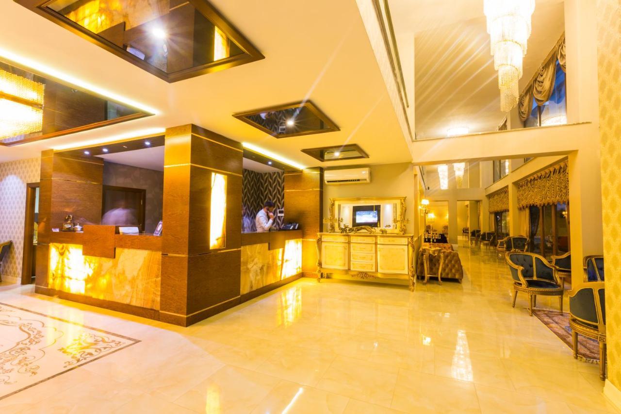 เรียล คิง สวีท โฮเต็ล Hotel ทรับซอน ภายนอก รูปภาพ