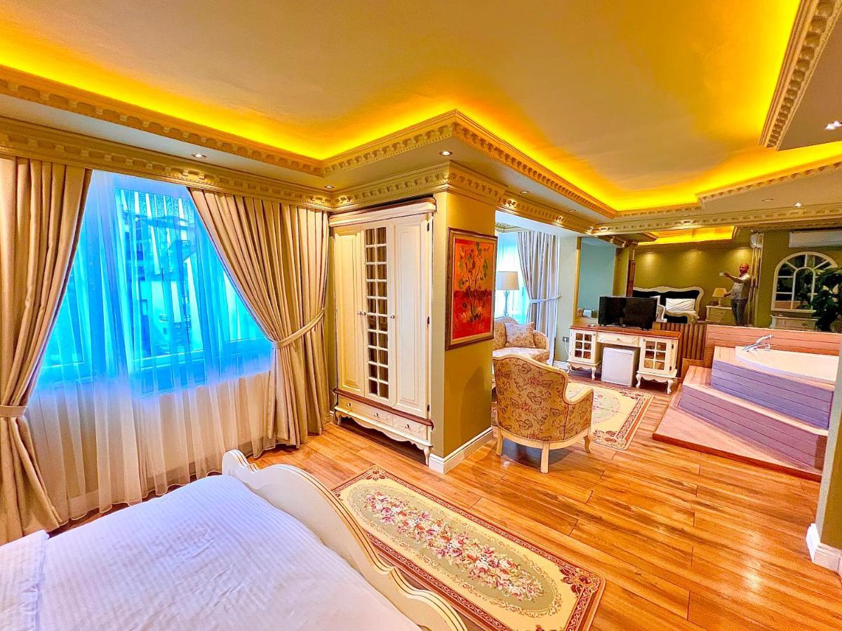เรียล คิง สวีท โฮเต็ล Hotel ทรับซอน ภายนอก รูปภาพ